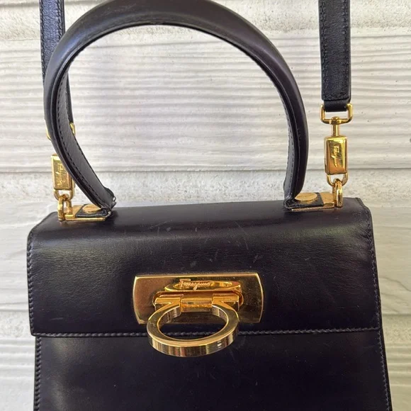 Salvatore Ferragamo Gancini leather 2-way Kelly shoulder bag - Picture 6 of 16